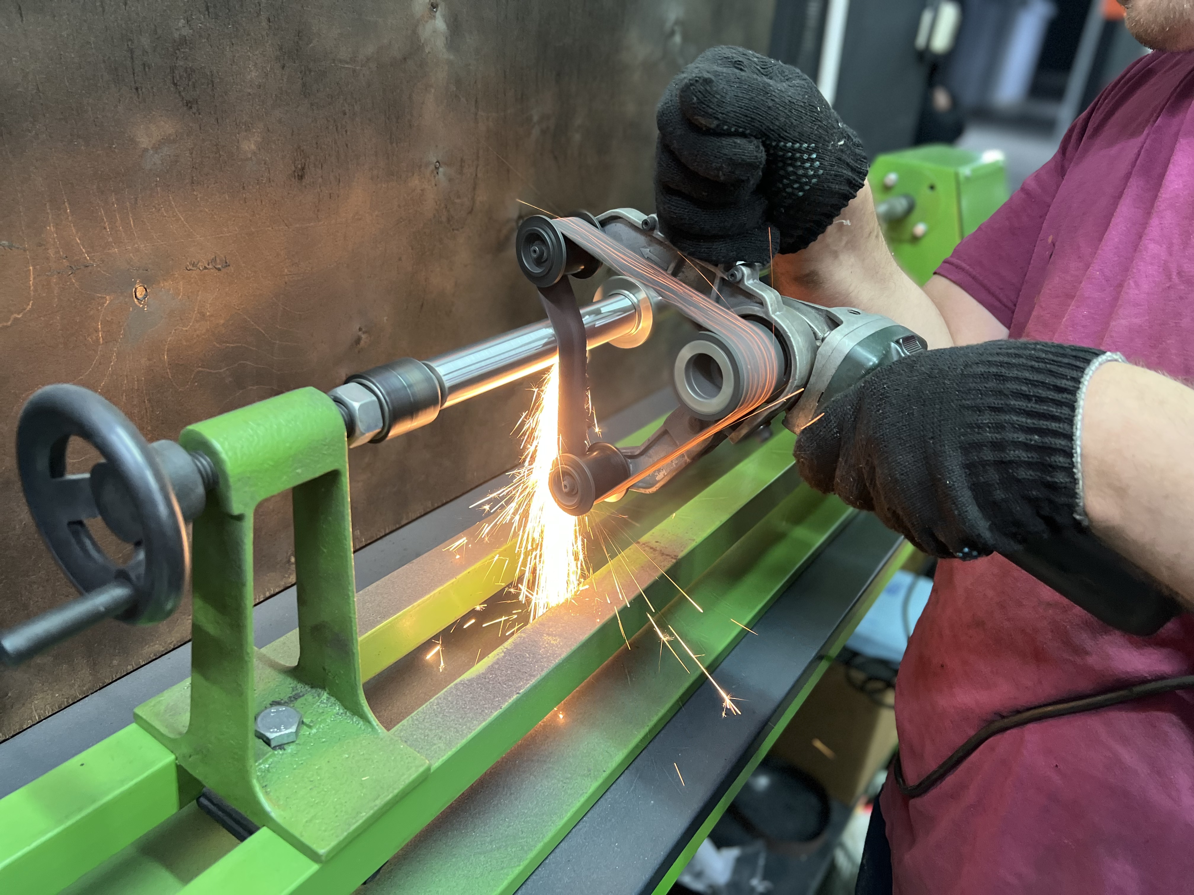 Шлифовка вала рулевой рейки с электроусилителем руля